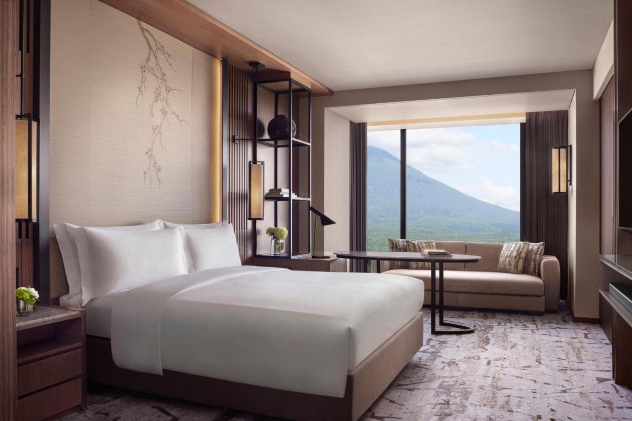 Higashiyama Niseko Village, A Ritz-Carlton Reserve Esterno foto