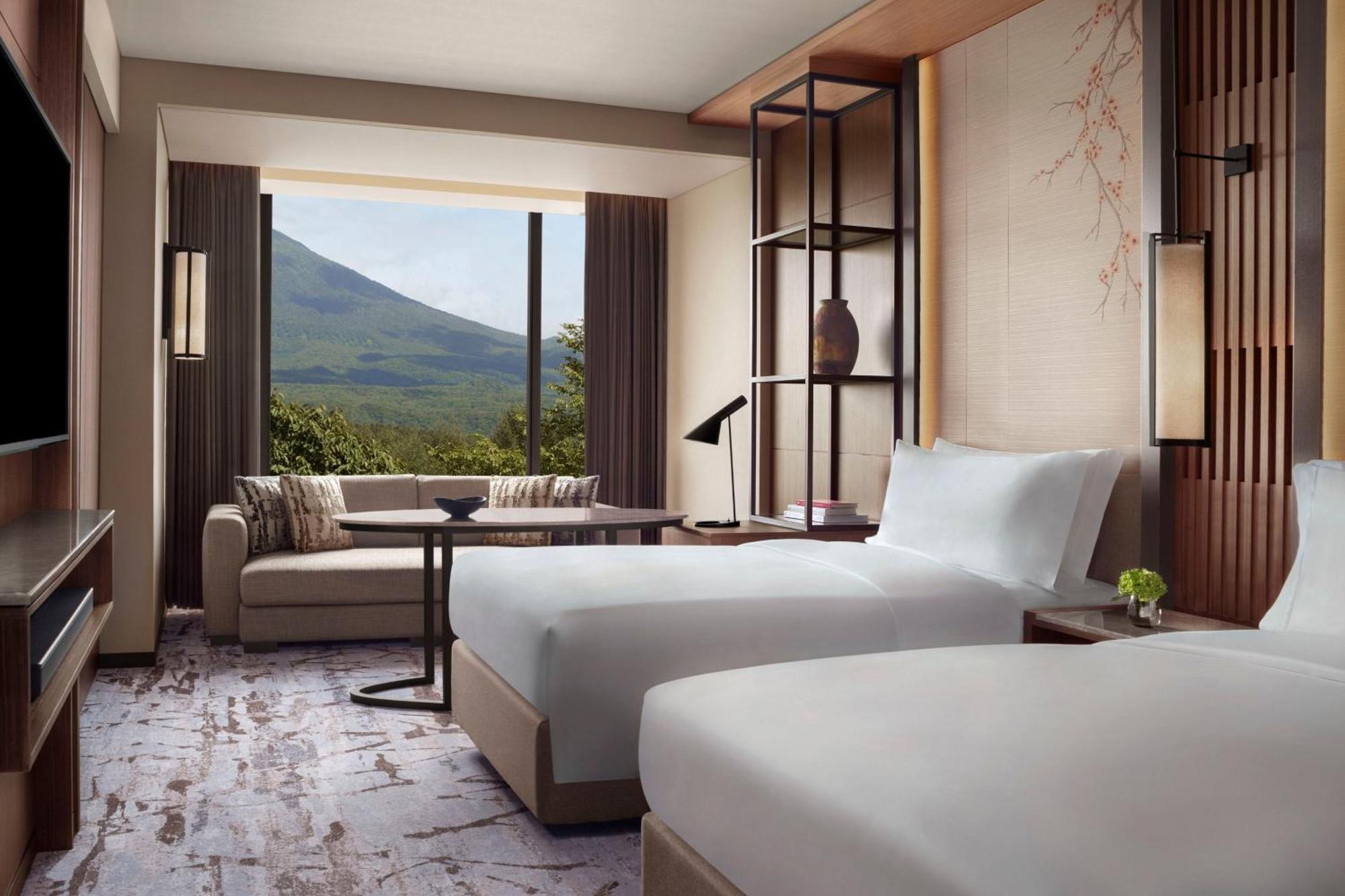 Higashiyama Niseko Village, A Ritz-Carlton Reserve Esterno foto